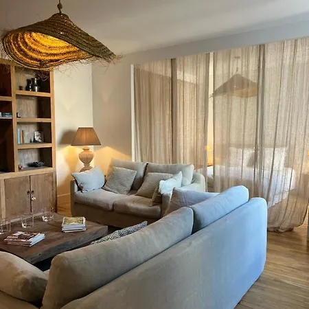 Luxe Et Charme - Le Carre Saint-silain - Meuble De Tourisme 3 Etoiles * Perigueux